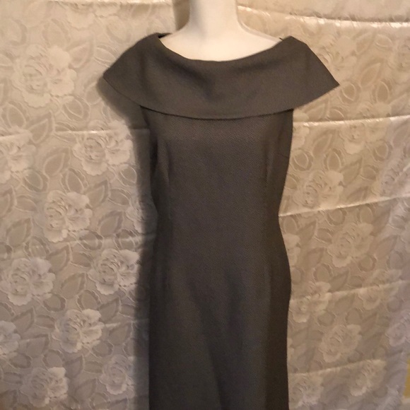 Tahari Woman Dresses & Skirts - 🔥🔥 TAHARI Arthur S Levine essentials🔥